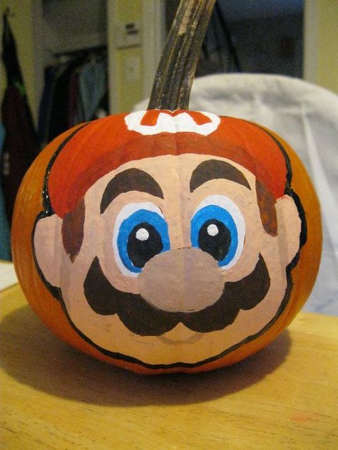 super mario pumpkin Luigi Pumpkin, Mario Pumpkin Painting, Super Mario Pumpkin, Mario Pumpkin, Story Book Pumpkin, Pumpkin Inspiration, Creative Pumpkin Painting, Character Pumpkins, Pumpkin Decorating Contest