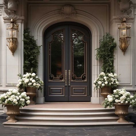 Modern Georgian Style Homes, French Chateau Doors, French Chateau Homes, Exterior Door Designs, Traditional Front Doors, Compound Wall Design, Beautiful Front Doors, Front Steps, Entrance Design