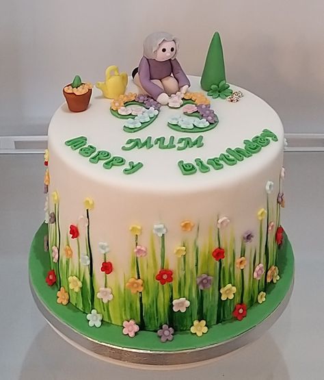 Garden Themed Cakes Ideas, Birthday Cake Garden Theme, 93rd Birthday Cake, 60th Birthday Cake Ideas For Mom, Cake For Mum, Birthday Cake For Mum, Garden Theme Cake, Cartoon Birthday Cake, 80 Birthday