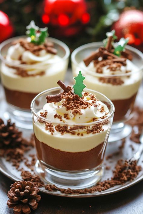 Create the ultimate Christmas dessert spread with these beautiful and delicious recipes. From festive gingerbread houses and Christmas cookies to decadent chocolate desserts and creamy trifles, these treats are sure to impress. Get ready to capture stunning photos for your Instagram feed! Christmas Desserts Aesthetic, Christmas Food Photography, Desserts Aesthetic, Turkey Cranberry, Decadent Chocolate Desserts, Recipes To Bake, Dessert Spread, So Aesthetic, Roast Turkey