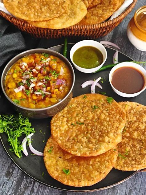 Dal Pakwan Photography, Daal Pakwan Recipe, Dal Pakwan Recipe, Pakwan Recipe, Dal Pakwan, Sindhi Food, Khana Khazana, Good Morning Breakfast, Food Tech