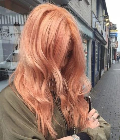 Dyed Hair Ombre, Gold Hair Colors, Strawberry Blonde Hair Color, Hair Color Rose Gold, Peach Hair, Georgia May Jagger, Hot Hair Colors, Hair Color Pastel, Strawberry Blonde Hair