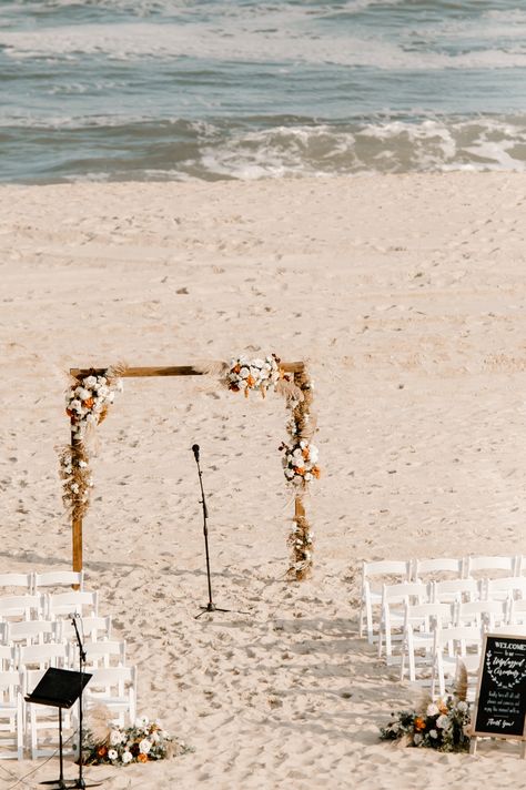 Nj Beaches, Wedding Beach Ceremony, Beach Ceremony, Philadelphia Wedding, Wedding Beach, Photographer Wedding, Wedding Dress Ideas, Engagement Photographer, Destination Weddings