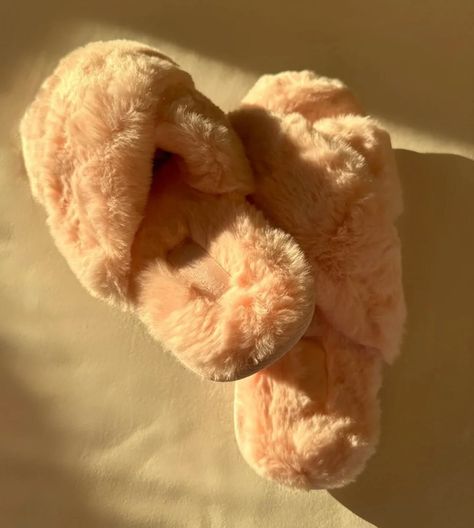 Fluffy puffy slippers OUT NOW!! 💘💞🦄 Puffy Slippers, Fluffy Slippers, House Slippers, Slippers, On Instagram, Pins, Clothes, Instagram