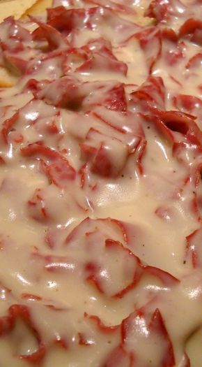 Cream Chipped Beef, Chip Beef Gravy, Cream Chipped Beef Recipe, Creamed Chipped Beef On Toast, Dried Beef Recipes, Chipped Beef On Toast, Beef On Toast, Creamed Chipped Beef, Creamed Beef