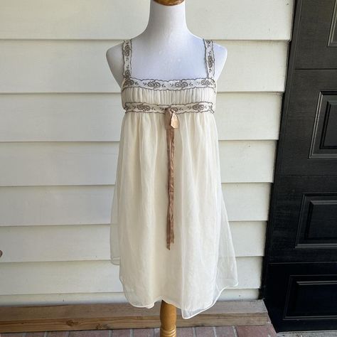 amazing vintage 60’s babydoll mini dress! in near... - Depop 60s Babydoll Dress, Angelic Clothing, Babydoll Dress Pattern, Depop Dress, Babydoll Dress Vintage, Vintage Babydoll Dress, 70s Inspired Outfits, 60s Mini Dress, White Babydoll Dress