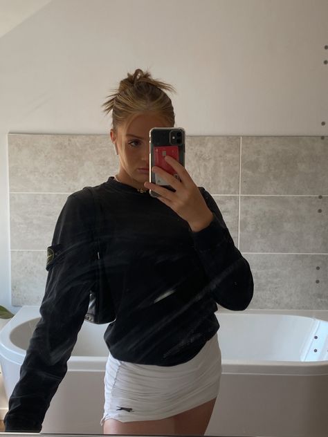 Slazenger skort summer pics summer outfit ideas instagram Slazenger Skirt Outfit, Black Slazenger Skort Outfit, White Slazenger Skort Outfit, White Skort Outfit Ideas, Slazenger Skort Outfit, White Skort Outfit, White Slazenger Skort, Skort Slazenger, Skort Outfit Ideas