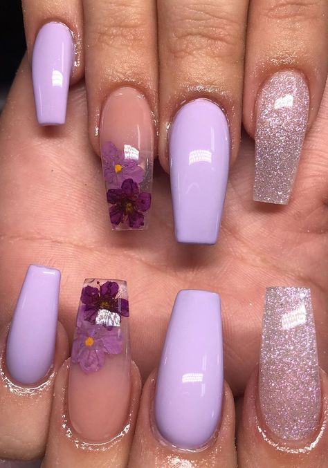 Nail Trends Winter, Nails With Flowers, Gel French Manicure, Unghie Sfumate, Clear Acrylic Nails, Purple Acrylic Nails, Nail Art Trends, Best Nail Art, Nail Swag