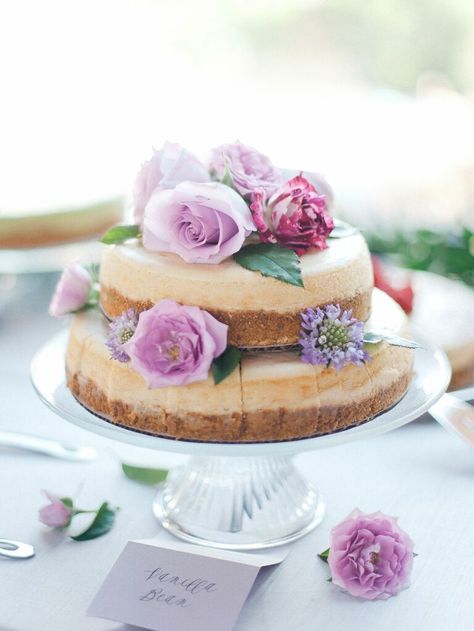 Cheesecake Wedding, Cheesecake Wedding Cake, Wedding Cheesecake, Alternative Wedding Cakes, Blush Wedding Cakes, Bridal Shower Desserts, Dessert Alternatives, Wedding Cake Servings, Big Wedding Cakes