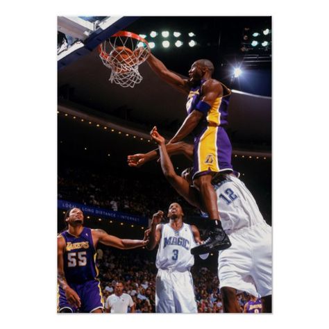 Kobe Bryant Poster, Bryant Lakers, Dwight Howard, Kobe Bryant Pictures, Kobe Bryant Wallpaper, Nba Wallpapers, Basketball Art, Nba Pictures, Pose For The Camera