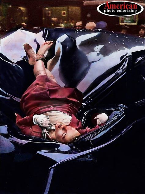 Evelyn Mchale, Gottfried Helnwein, Camera Ads, Famous Portraits, Photography Student, Colorized Photos, Art Collage Wall, Man Photo, Life Magazine