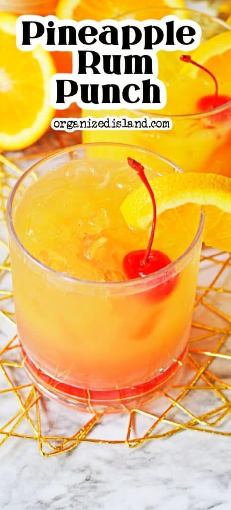 Pineapple Rum Punch, Rum And Lemonade, Rum Punch Cocktail, Rum Punch Recipe, Mango Rum, Rum Punch Recipes, Party Punch Recipes, Flavored Rum, Fresh Juices