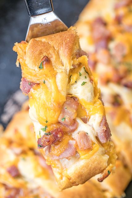 Ham & Cheese Braid - only 4 ingredients! Great way to use up leftover holiday ham. Ready in under 30 minutes. Everyone LOVES this easy stuffed bread recipe!! Pickle Appetizer Recipes, Crescent Roll Casserole, Eating Diet Plan, Homemade Ham, Clean Eating Diet Plan, Stuffed Bread, Leftover Ham Recipes, Holiday Ham, Ham And Cheese Sandwich