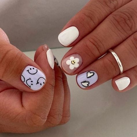 Summer Nails Art, Cute Short Nails, Hippie Nails, Happy Nails, Simple Gel Nails, Short Nail, Cute Gel Nails, Short Acrylic Nails Designs, Nails Manicure