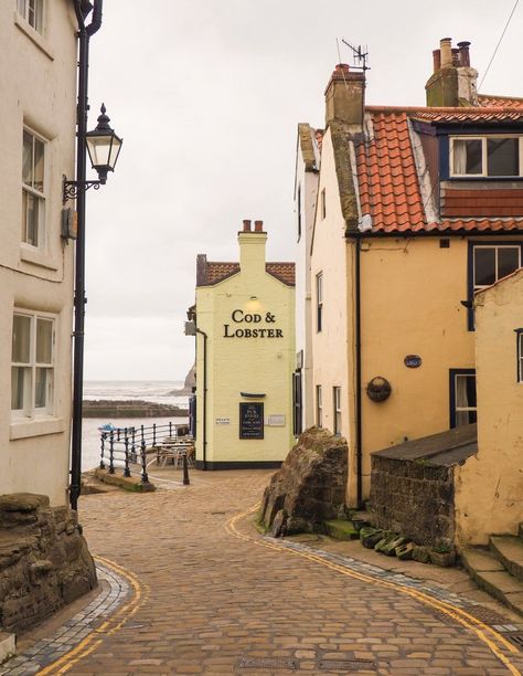 God's Own Country, Yorkshire Coast, Whitby Abbey, Harbor Town, Yorkshire Uk, Dry Stone, Countryside House, Yorkshire Dales, Bay View