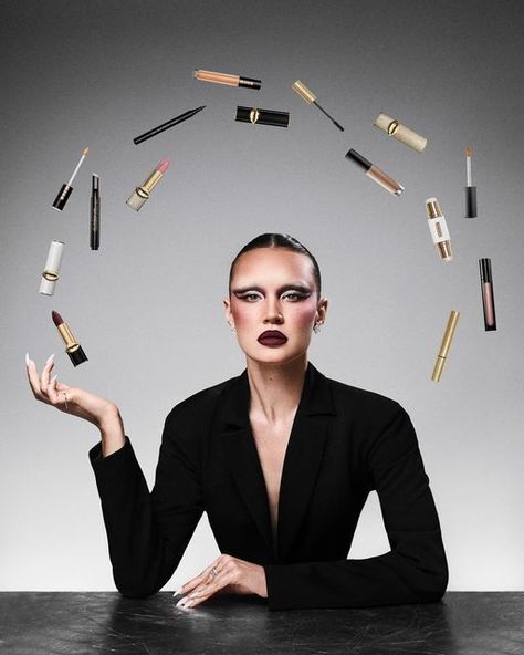 Zahar on Instagram: "#retoucher #postproduction #makeuplover #beautyphotography #beautyretouching #masterclass #beautyphotography #postproduction #patmcgrathlabs #patmcgrath" Makeup Studio Ideas, Makeup Masterclass, Makeup Studio, Pat Mcgrath, Studio Ideas, Project Photo, Photography Fashion, Beauty Photography, Master Class