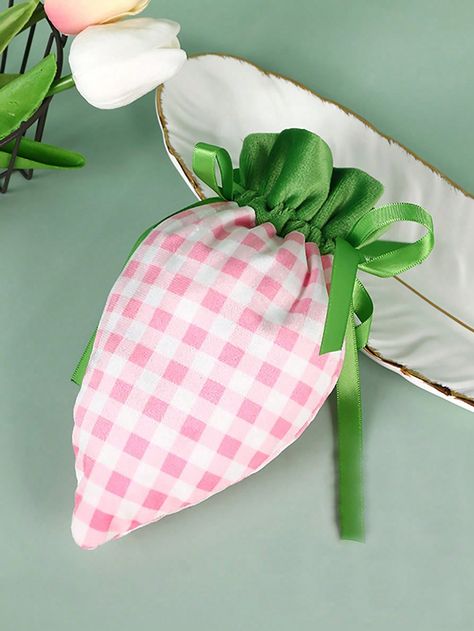 5pcs Velvet Gift Bags For Easter Bunny Decoration Carrot Checkered Pattern Candy Gifts Packaging Bag With Drawstring Easter Party SuppliesI discovered amazing products on SHEIN.com, come check them out! Valentines Candy Gifts, Small Easter Gifts, Party Candy Bags, Wedding Party Bags, Velvet Bags, Easter Gift Bags, Easter Festival, Soft Gift, Gifts Bags