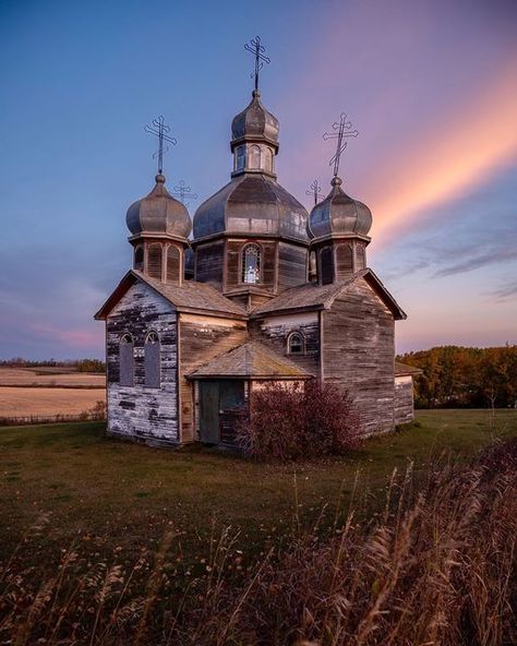 Canadian Prairies, Abandoned Churches, Saskatchewan Canada, Old Abandoned Houses, Greek Orthodox Church, Architecture History, Explore Canada, Church Architecture, Church Building