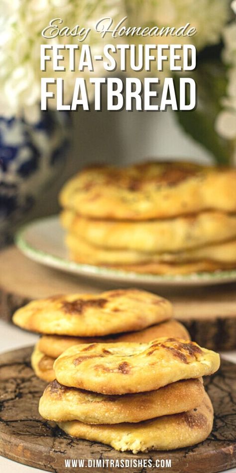 Homemade faltbread is superior to any store bought bread. They’re soft, fluffy, aromatic, and the most delicious pita bread that you will ever eat. Now, you can even make it better with these feta-stuffed flatbread recipe. Give this delicious easy bread recipe a try! Stuffed Pita, Healthy Homemade Bread, Easy Bread Recipe, Greek Recipes Authentic, Eat Greek, Homemade Pita Bread, Pita Bread Recipe, Flatbread Recipe, Tasty Bread Recipe