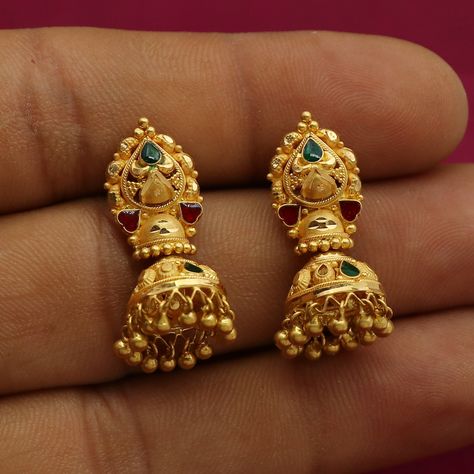 handmade indian style artisan earrings, solid yellow gold weight is 6.3 grams, EARRINGS IS 2.8 Centimeter long and 1.1 centimeter wide. Gold Earrings Indian, Simple Gold Earrings, New Gold Jewellery Designs, Gold Earrings Models, Gold Bangle Set, Gold Earrings Wedding, Antique Jewellery Designs, Gold Mangalsutra Designs, Indian Jewellery Design Earrings