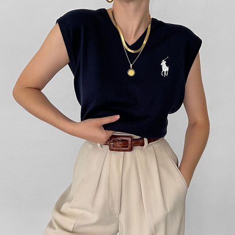 Deux Birds, Polo Aesthetic, Polo Shirt Outfit Women's, Polo Ralph Lauren Vest, Polo Shirt Outfits, Polo Outfit, Polo Vest, Polo Logo, Sleeveless Outfit