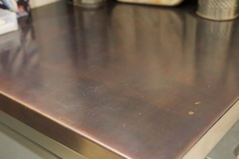 Brass & Copper Worktops: Pros & Cons | Sustainable Kitchens Copper Worktop, Vw Interior, Sustainable Kitchen Design, Bohemian Style Kitchen, Copper Counter, Bronze Kitchen, Brass Furniture, Aged Copper, Sustainable Kitchen