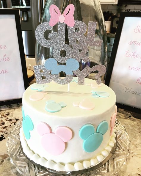 Disney gender reveal Gender Reveal Cake Mickey Minnie, Gender Reveal Ideas Disney Theme, Gender Reveal Ideas Mickey And Minnie, Disney Gender Reveal Cake, Gender Reveal Mickey And Minnie, Disney Gender Reveal Party, Disney Gender Reveal Ideas For Party, Disney Theme Gender Reveal, Gender Reveal Ideas Disney