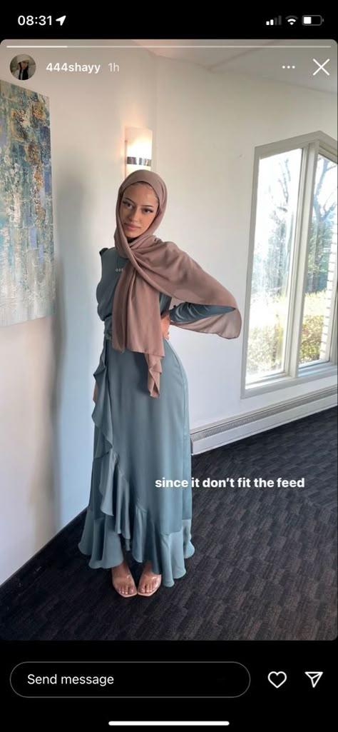 Eid Hijab Outfits, Modest Summer Dresses Muslim, Hijab Eid Outfits Ideas, Modest Islamic Outfits, Eid Outfits Modern Non Hijabi, Pfp Muslim, Hijabi Eid Outfits, Hijab Streetwear Outfit, Hijabi Graduation Outfits