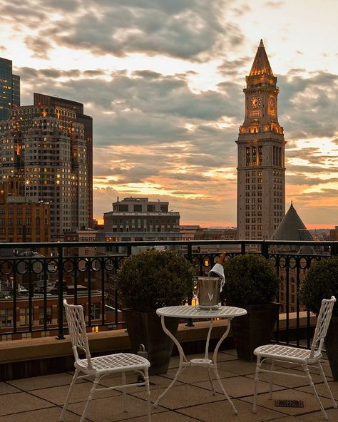 Boston Harbor Hotel has legendary views of Beantown Best Hotels In Boston, Penthouse Aesthetic, Boston Penthouse, Boston Aesthetic, Boston Travel Guide, Visiting Boston, Living In Boston, Boston Travel, Boston Hotels