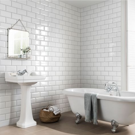 Grout has changed! Once a boring basic, it's now a great way to make a statement in a kitchen or bathroom, as our tile grouting ideas demonstrate Grey Grout Bathroom, White Tiles Grey Grout, Off White Bathroom, White Tile Bathroom Walls, White Brick Tiles, Trendy Bathroom Tiles, Topps Tiles, Bathtub Tile, Grey Grout