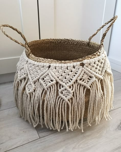 Macrame Basket Diy, Macrame Tas, Macrame Basket, Pola Macrame, Macrame Wall Hanger, Macrame Plant Hanger Patterns, Makramee Diy, Macrame Knots Pattern, Weaving Tutorial