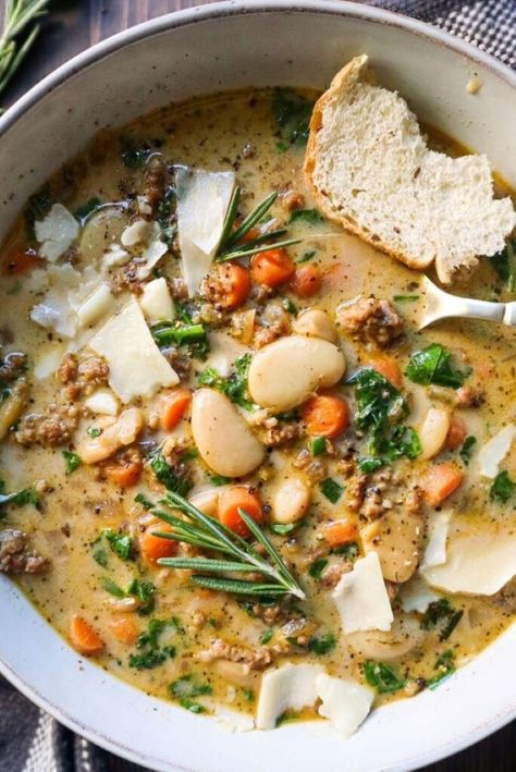 Easy Spicy Sausage & White Bean Soup- Must Love Garlic Sausage White Bean Soup, Spicy Sausage Soup, White Bean Sausage Soup, Sausage White Bean, Creamy White Beans, Bean And Sausage Soup, Sweet Carrots, Bean And Vegetable Soup, Hearty Soup Recipes