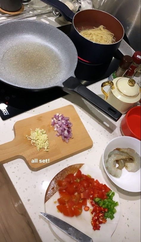 Food Dump Instagram Captions, Cooking Captions For Instagram, Shima Core, Food Hashtags Instagram, Seokjin Core, Cooking At Home Aesthetic, Food Hashtags, Food Captions, Snap Ideas