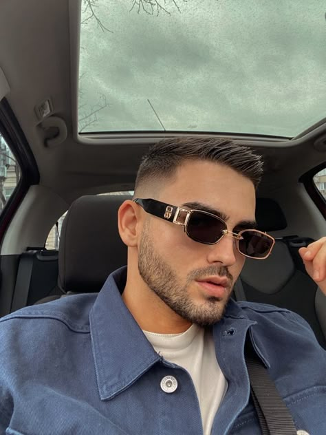 Small Haircut For Men, Mens Haircuts Thick Hair, Punk Style Men, Men Fade Haircut Short, Retro Square Sunglasses, Curly Hair Fade, Chubby Face Haircuts, Boys Sunglasses, Mens Hairstyles With Beard