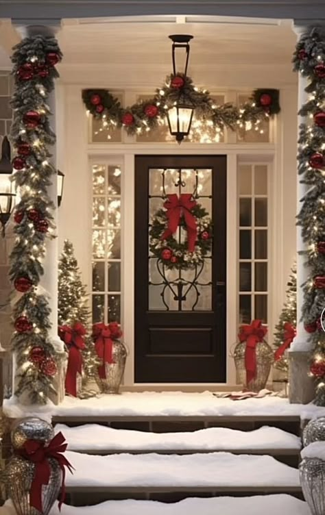 Easy Outdoor Christmas Decorations, Christmas Outdoor Decorating, Christmas Exterior, Outdoor Christmas Decoration Ideas, Outside Christmas Decorations, Christmas Themes Decorations, Christmas Porch Decor, Christmas Decorations Diy Outdoor, Have Inspiration