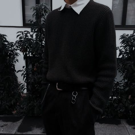 Dark Academia Outfit Men Black, Goth Aesthetic Outfits Men, Slytherin Aesthetic Outfit, Dark Academia Outfit Men, Draco Aesthetic, Goth Academia, Boys Aesthetic Outfits, Dark Academia Aesthetic Outfit, Slytherin Outfit