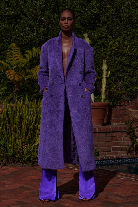 Nirvana Dress, Purple Coat, Virtual Fashion, Runway Looks, Fall 2022, Purple Fashion, Autumn Winter Fashion, Runway Fashion, Fashion News