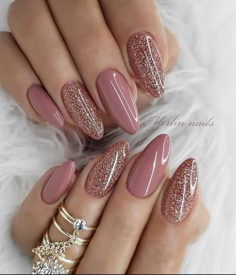 Mauve Nails, Easy Nails, Gold Nail, Pink Nail Polish, Nail Designs Glitter, Nailed It, Stick On Nails, Manicure E Pedicure, Nail Accessories