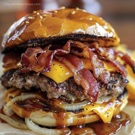 Smash Burger | The Ultimate Burger Recipe - My Home Made Recipe Bacon Burger Recipes, Watermelon Jam, Smash Burger Recipe, Fried Bologna, Burger Specials, Christmas Nuts, Cheese Burgers, Ultimate Burger, French Toast Muffins