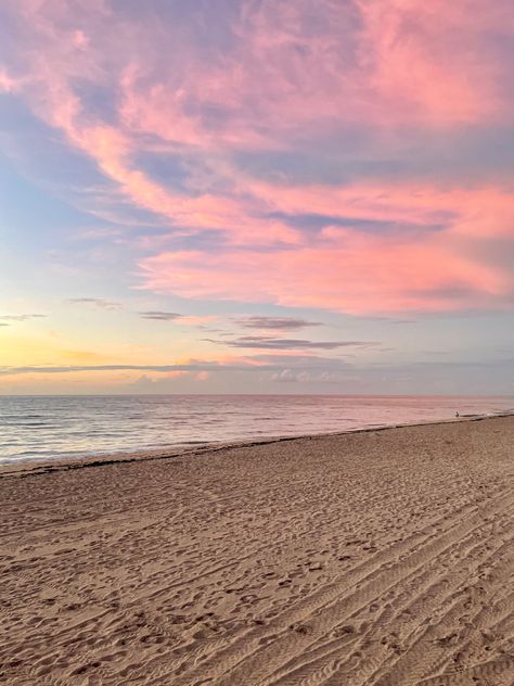 Cotton Candy Sunset, Miami Sunset, Aurora Sky, Cotton Candy Skies, Sunset Girl, Cotton Candy Sky, Swim Week, Dappled Light, Candy Floss