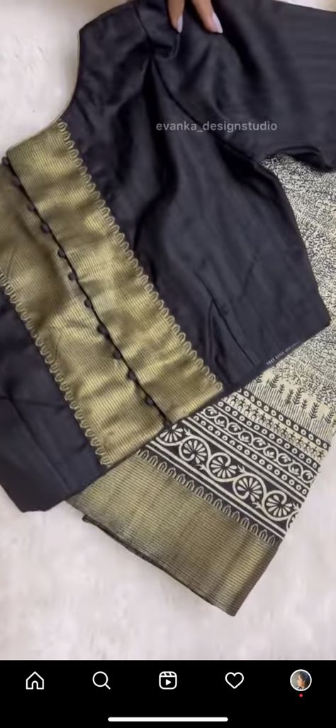 Gray Blouse Designs, Border Patch Work Blouse Designs, Broked Blouse Designs, Border Saree Blouse Designs Latest, Border Design Blouse Pattern, Simple Neck Designs For Blouses, Latest Cotton Blouse Pattern, Border Blouse Designs Latest, Simple Patch Work Blouse Designs Silk