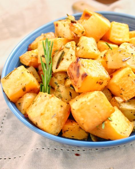 Roasted Rutabaga and Apples | Bounty & Soul How To Cook Rutabaga, Potatoes And Apples, Roasted Rutabaga, Rutabaga Recipes, New Recipes For Dinner, Veg Snacks, Roasted Apples, Turnips, Pickled Veggies