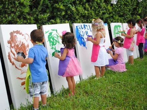 Children Painting, Backyard Birthday Parties, Outdoors Birthday Party, Toddler Birthday Party, Backyard Birthday, Toddler Parties, Outdoor Birthday, Baby Activities, Birthday Activities