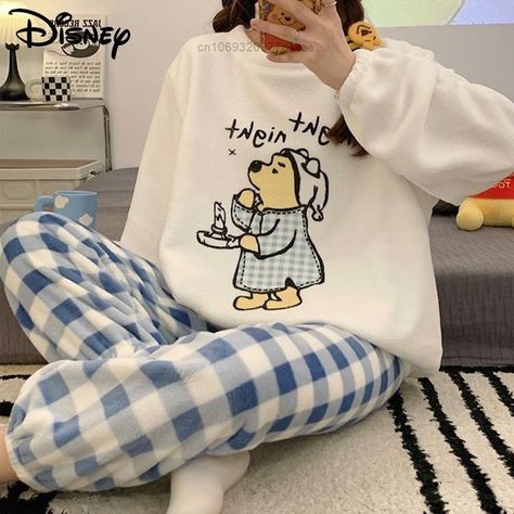 Cute Pyjama Sets Winter, Cute Winter Pjs Women, Cute Pjs Aesthetic Winter, Pijamas Women Cute, Cute Pjs Winter, Pjamamas Aesthetic, Cute Winter Pajamas, Pijama Cute, Cute Pijamas