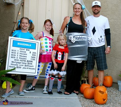 Family Game Night Halloween costume. More families' homemade costume ideas are here http://www.costume-works.com/costumes_for_families Family Themed Halloween Costumes, Night Costume, Makeup Zombie, Themed Halloween Costumes, Costume Works, Holloween Costume, Homemade Halloween Costumes, Homemade Costumes, Creative Costumes