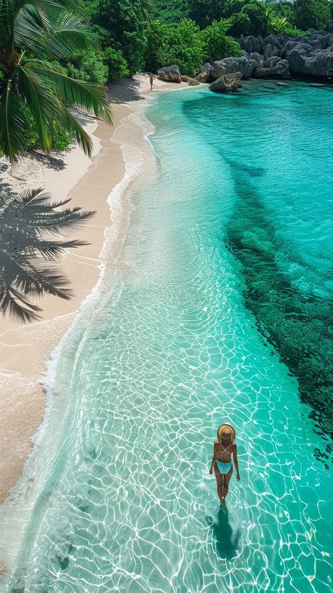 Dreaming of an Oahu adventure? 🌺 This guide reveals the top 10 fairytale-worthy places you must visit, from secret beaches to jaw-dropping hikes and magical waterfalls. Includes a handy packing list, a ready-made itinerary, and insider tips to make your Hawaii trip unforgettable. Whether you're chasing sunsets or exploring hidden gems, this bucket list will leave you in awe. Click now to plan your Oahu escape! Oahu Waterfalls, Outfits For Hawaii, Hawaii Waterfalls, Hawaii Trip Planning, Hawaii Living, Oahu Hikes, Things To Do In Oahu, Hawaii Itinerary, Oahu Beaches