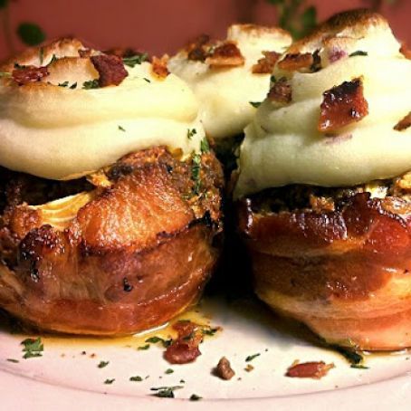 Bacon Wrapped Meatloaf Cupcakes with Mashed Potato Topping Recipe - (4.3/5) Meatloaf Cupcakes, Bacon Meatloaf, Bacon Wrapped Meatloaf, Potato Toppings, With Mashed Potatoes, Smart Cooking, Mashed Potato, Beef Dishes, Bacon Wrapped