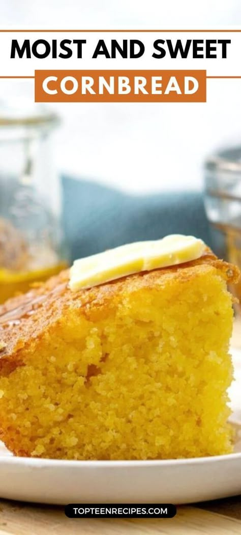 Moist and Sweet Cornbread - Top Recipes Cornbread Recipe From Scratch, Jiffy Cornbread Recipes, Easy Cornbread Recipe, Best Cornbread Recipe, Cornbread Recipe Sweet, Delicious Cornbread, Moist Cornbread, Buttermilk Cornbread, Dinner Then Dessert