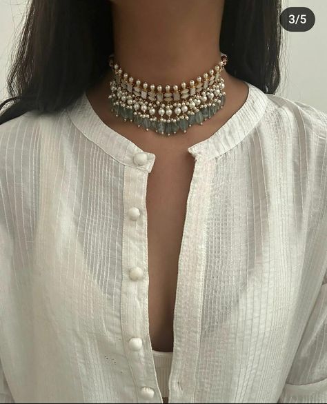 Statement Jewelry Outfit, Zip Lock Bag, Western Necklaces, Asian Jewelry, Antique Gold Jewelry, Indian Jewelry Sets, India Jewelry, Jewelry Lookbook, Neck Piece