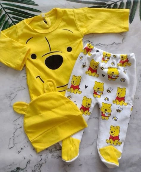 Newborn Baby Outfits Boy, Luxury Baby Clothes, Baby Boy Newborn Photography, Disney Baby Clothes, Monthly Baby Photos, Unisex Baby Shower, Newborn Boy Clothes, Newborn Baby Dolls, Crochet Baby Clothes